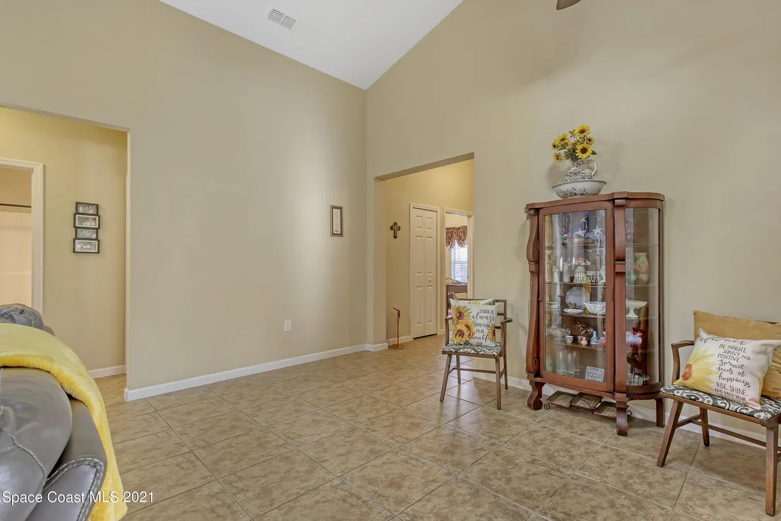 Photo of 1556 Litchfield Drive