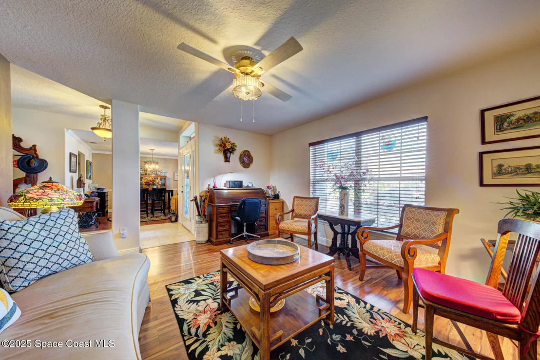 Photo of 1815 Botanica Circle