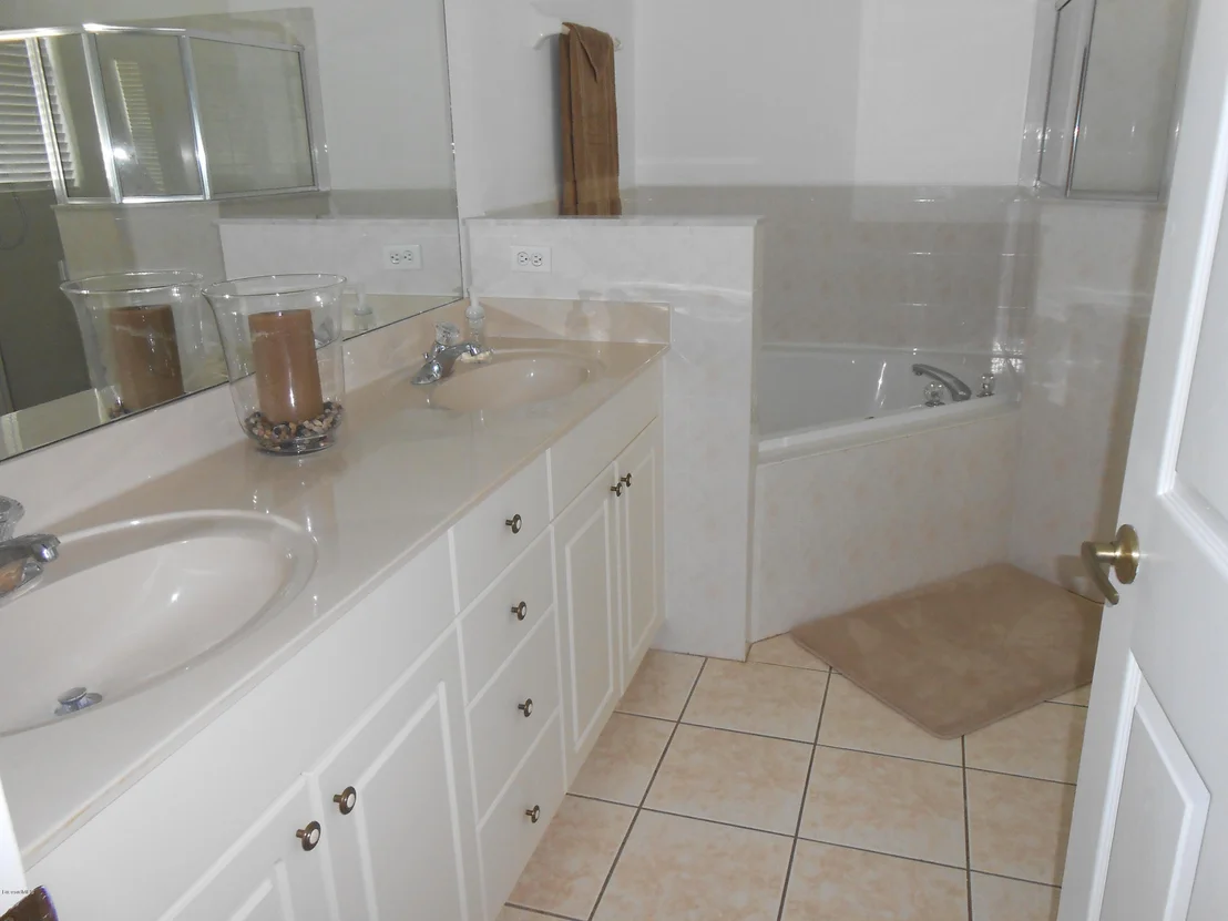 Photo of 4531 Portage Trail
