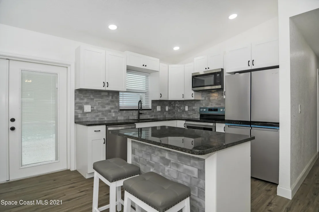Photo of 661 Aloha Avenue