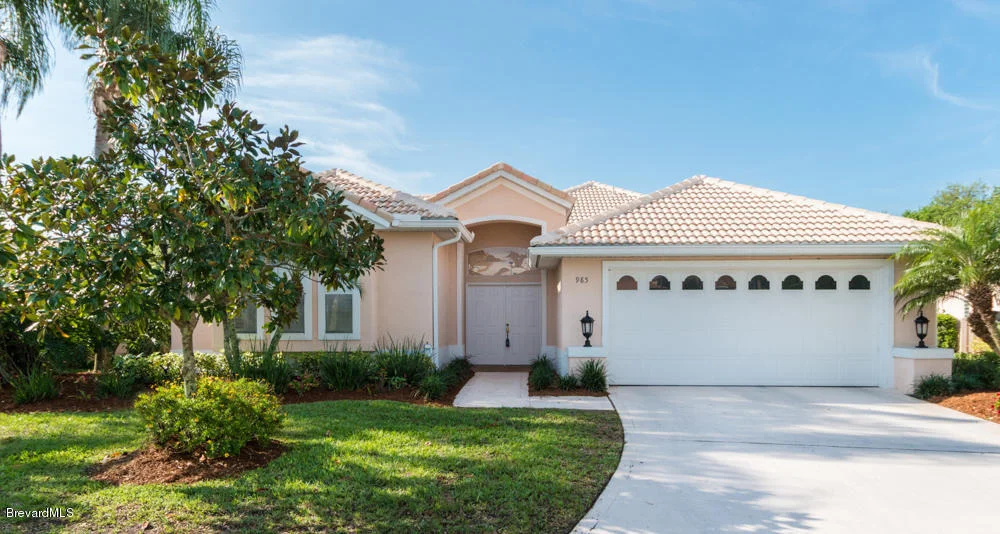 Photo of 985 Palm Brook Drive