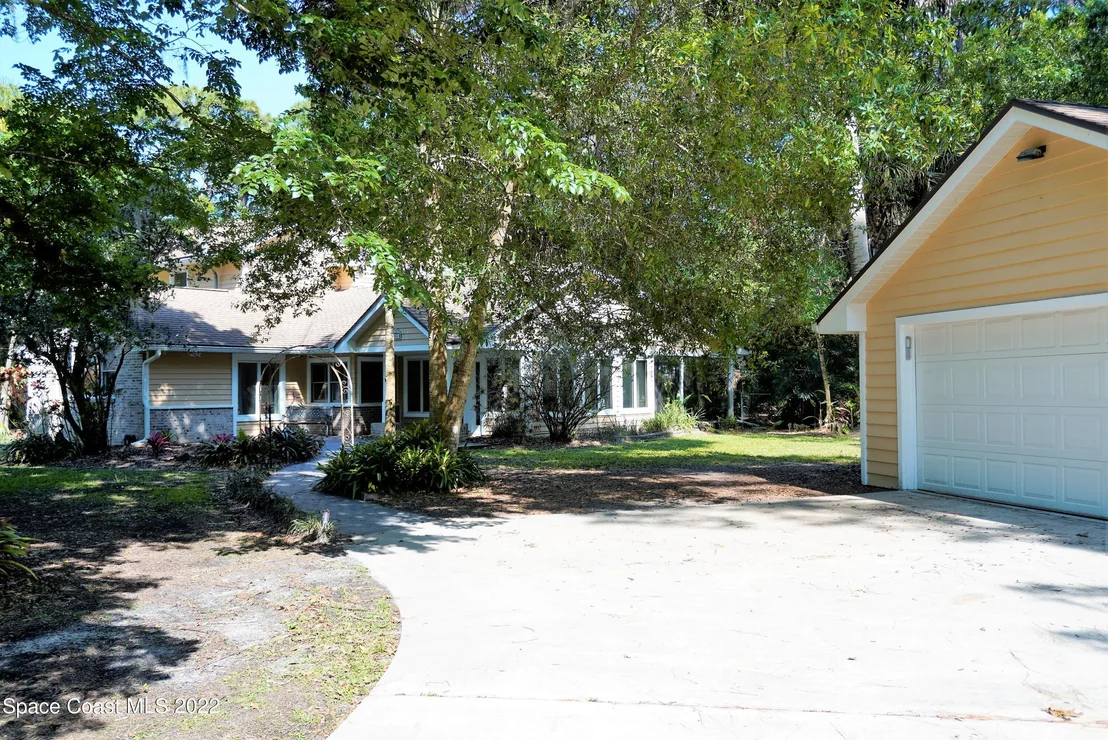 Photo of 686 Hammock Road