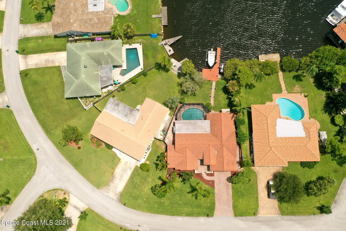 Photo of 457 Red Sail Way