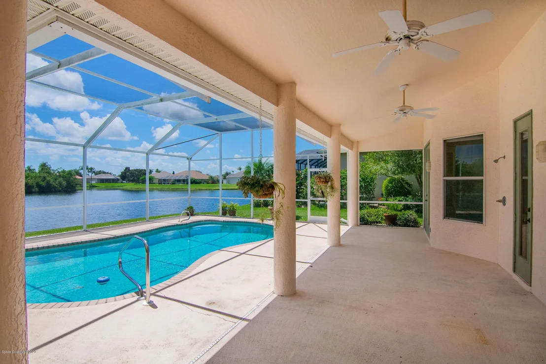 Photo of 923 Wildwood Drive