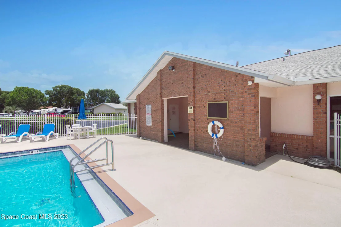 Photo of 1041 S Fork Circle