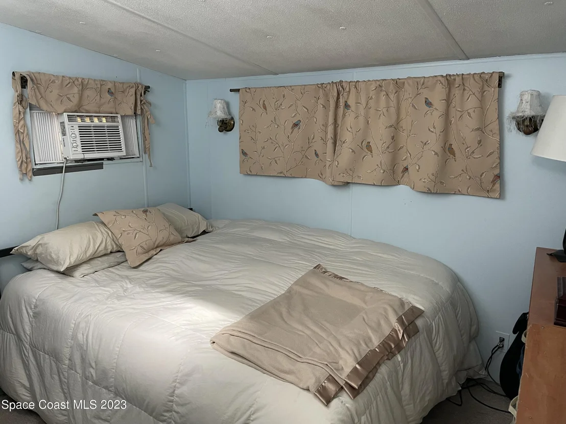 Photo of 122 Forest Lake Drive