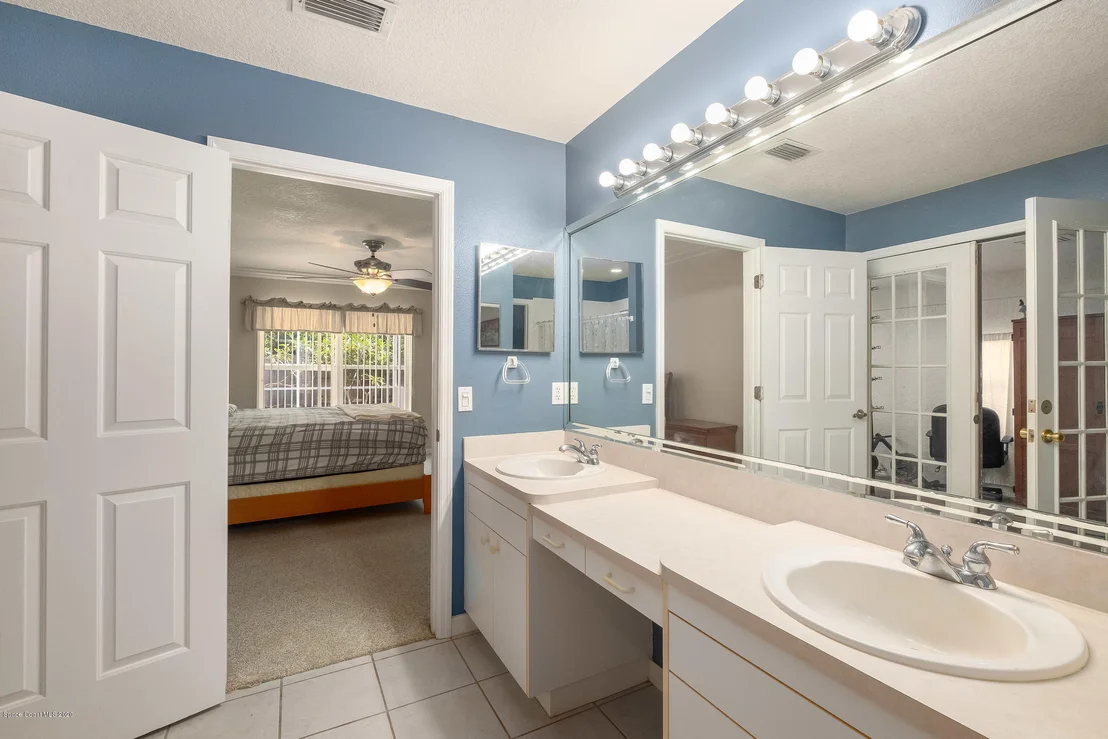 Photo of 812 Topaz Drive