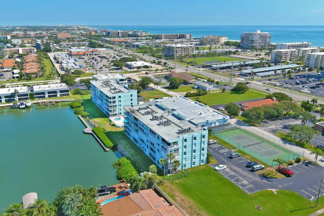 Photo of Unit 1302 at 1700 Commodore Boulevard