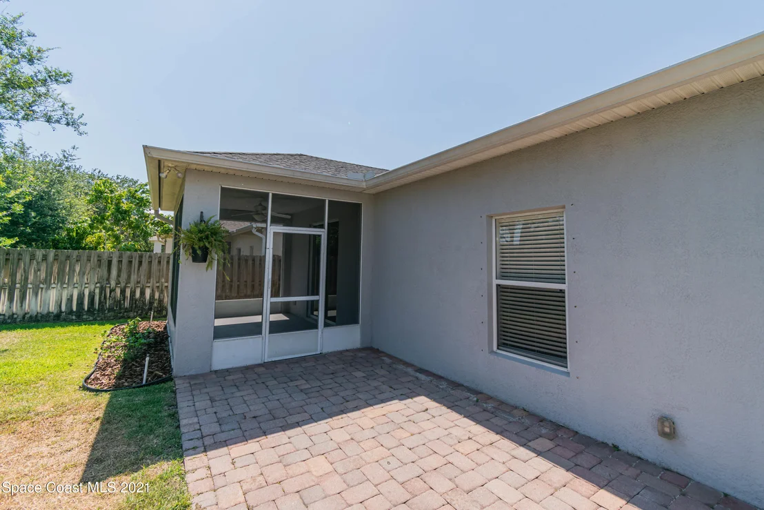 Photo of 1598 Maeve Circle