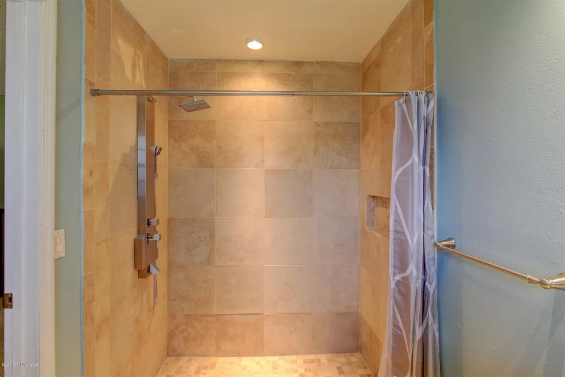 Photo of 881 Sunnybrook Lane