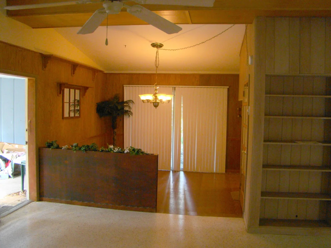 Photo of 5730 Crane Road