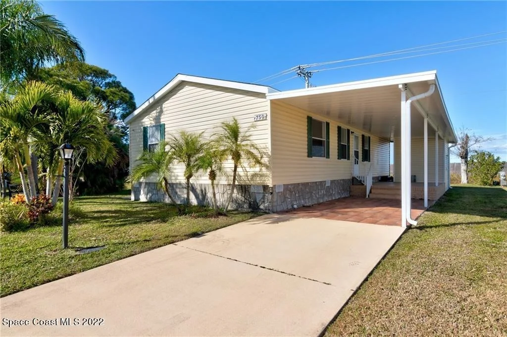 Photo of 750 Periwinkle Circle