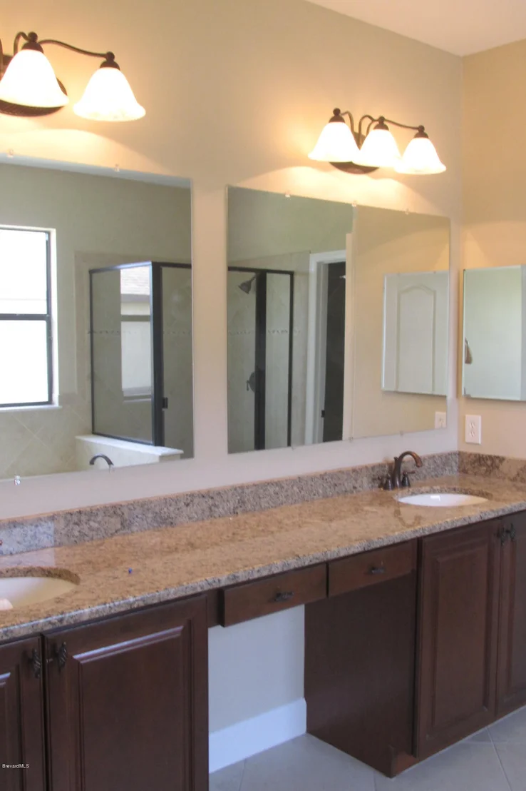 Photo of 1263 United Drive