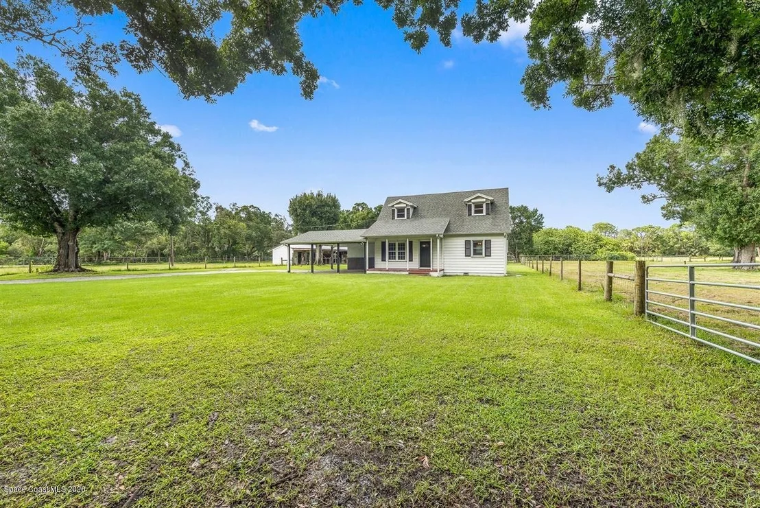 Photo of 1285 Hall Road