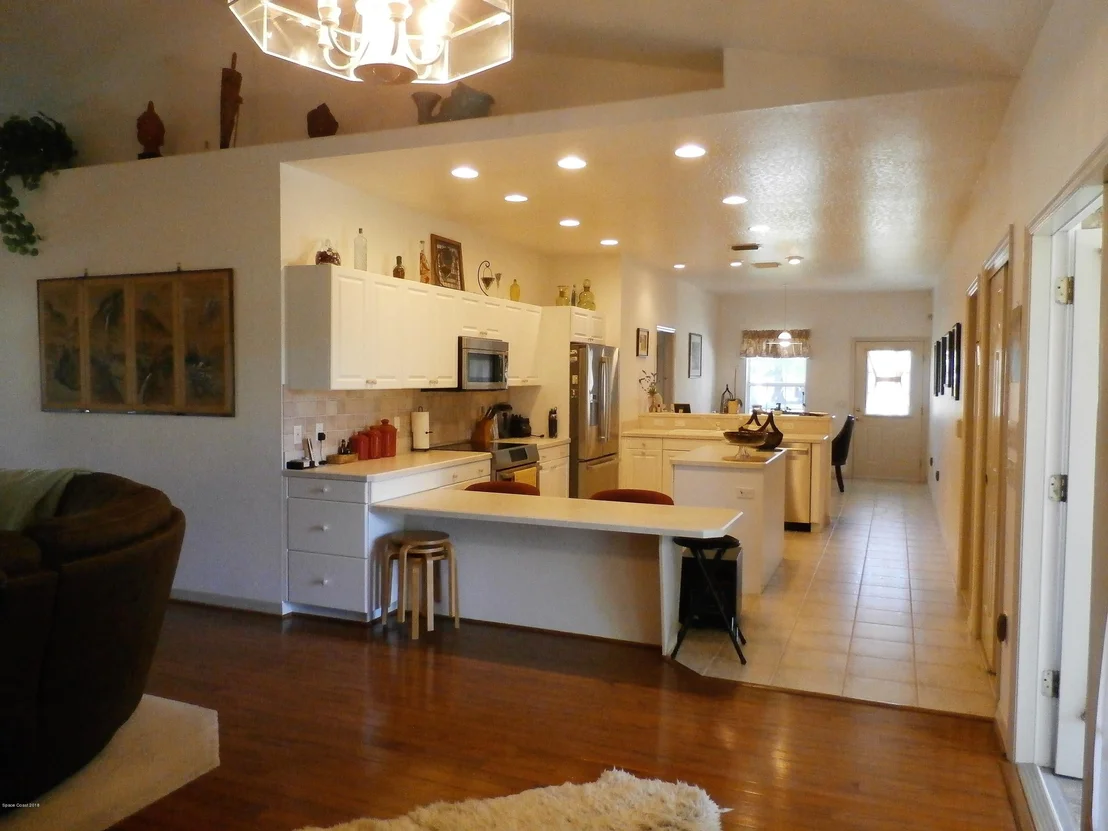 Photo of 903 Whisperpine Drive