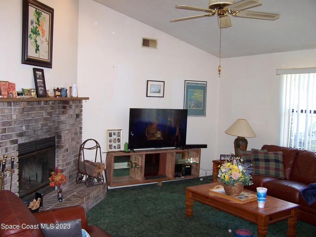 Photo of 5467 Bridge Road