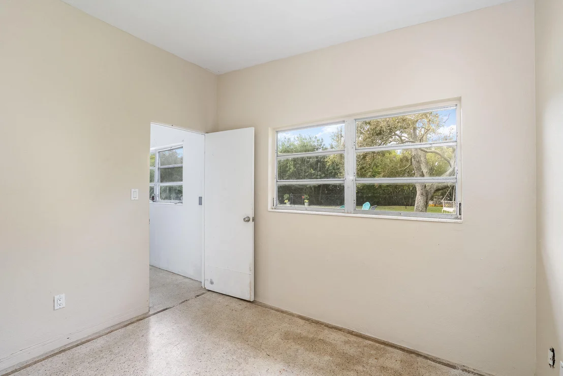 Photo of 68 W Bay Drive