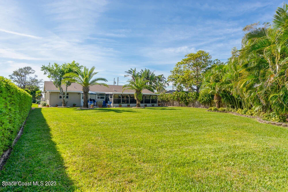 Photo of 2115 S River Road