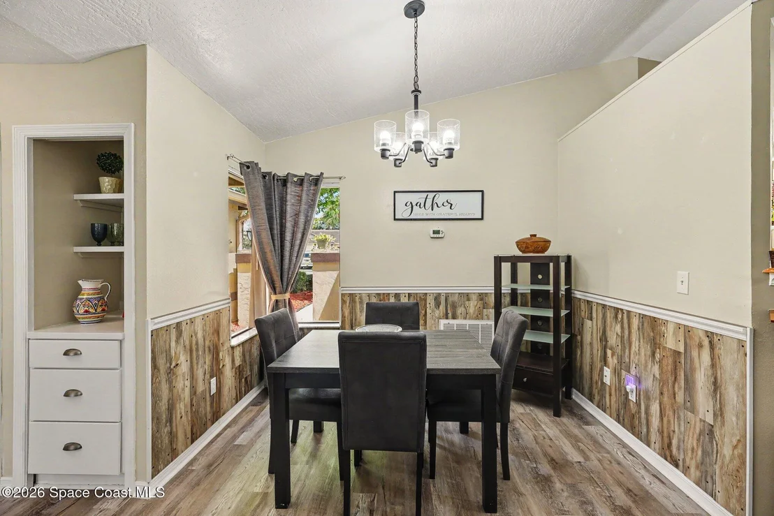 Photo of 594 Pine Forest Court
