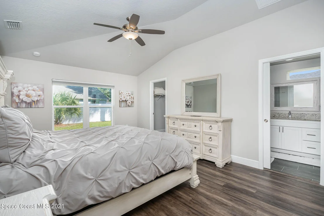 Photo of 1271 Buffing Circle SE