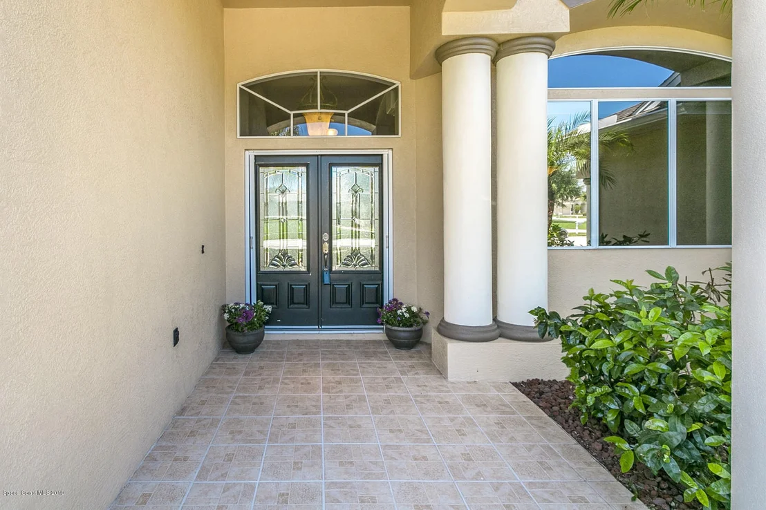 Photo of 1245 Starling Way