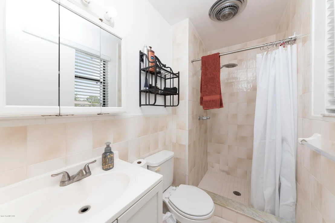 Photo of 1213 Princeton Road