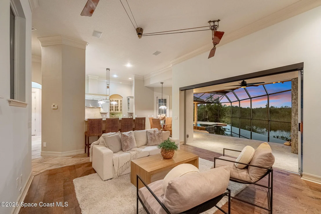 Photo of 804 Chatsworth Drive
