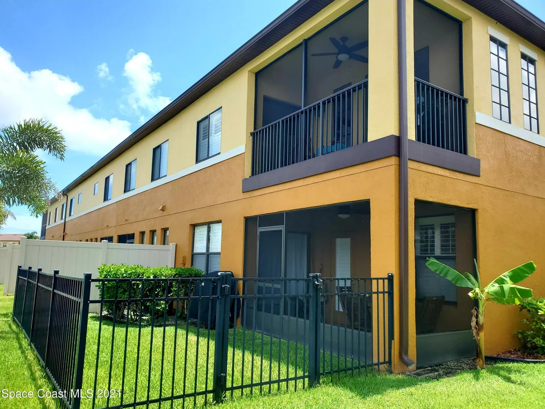 Photo of Unit 101 at 1340 Lara Circle