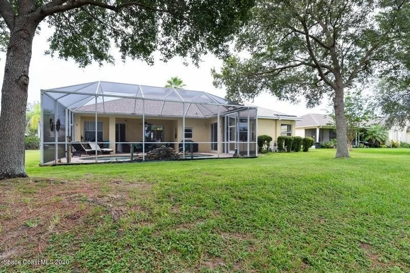 Photo of 1772 Windbrook Drive SE
