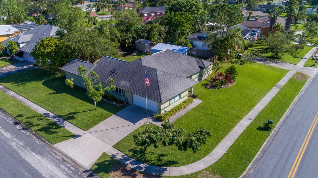 Photo of 1507 Meadowbrook Road NE