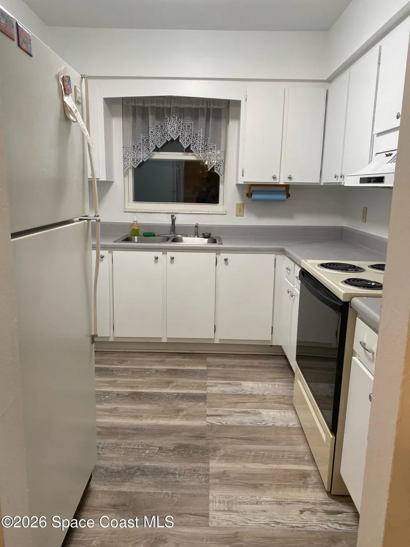 Photo of 1073 Coronado Drive