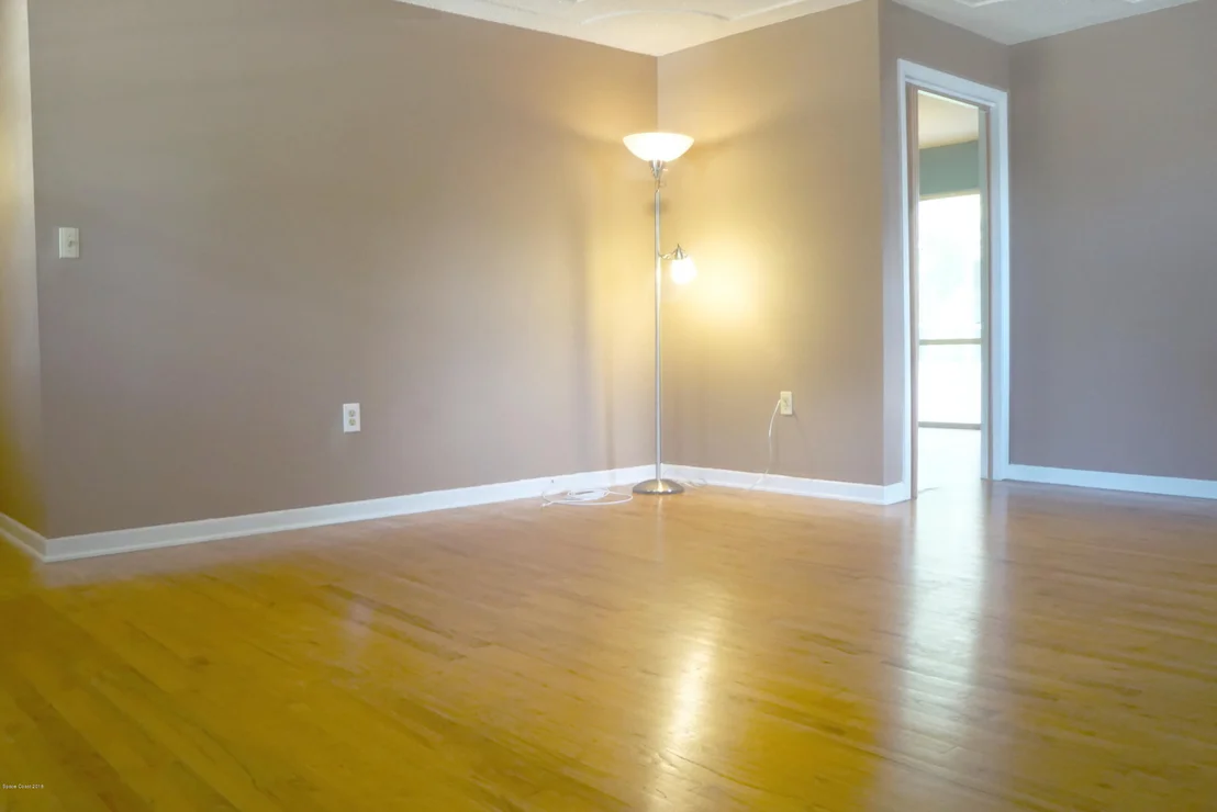 Photo of 635 Orange Court