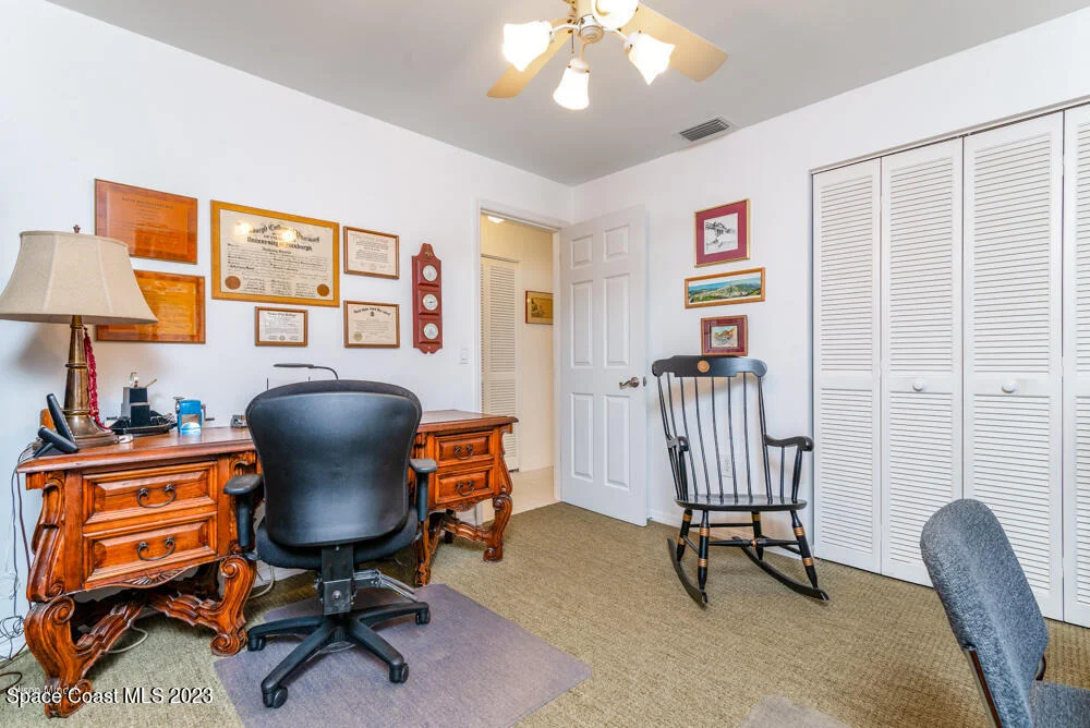 Photo of 2115 S River Road