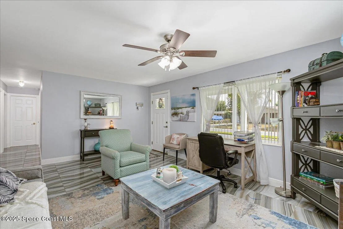 Photo of 955 Bartlett Lane