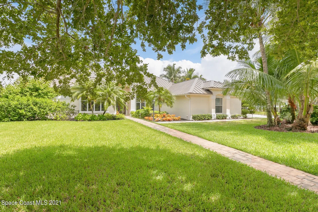 Photo of 800 Peregrine Drive