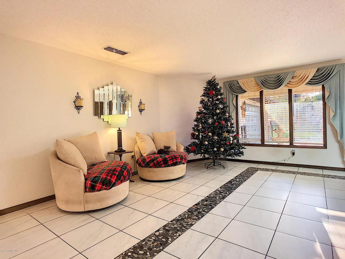 Photo of 1175 Wentworth Circle