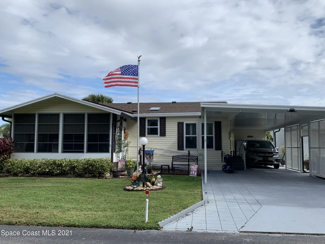 Photo of 372 Scenic Drive