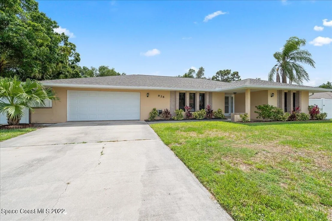 Photo of 926 Waialae Circle NE