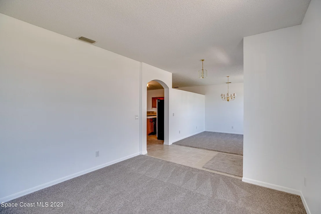 Photo of 1331 Hideaway Lane