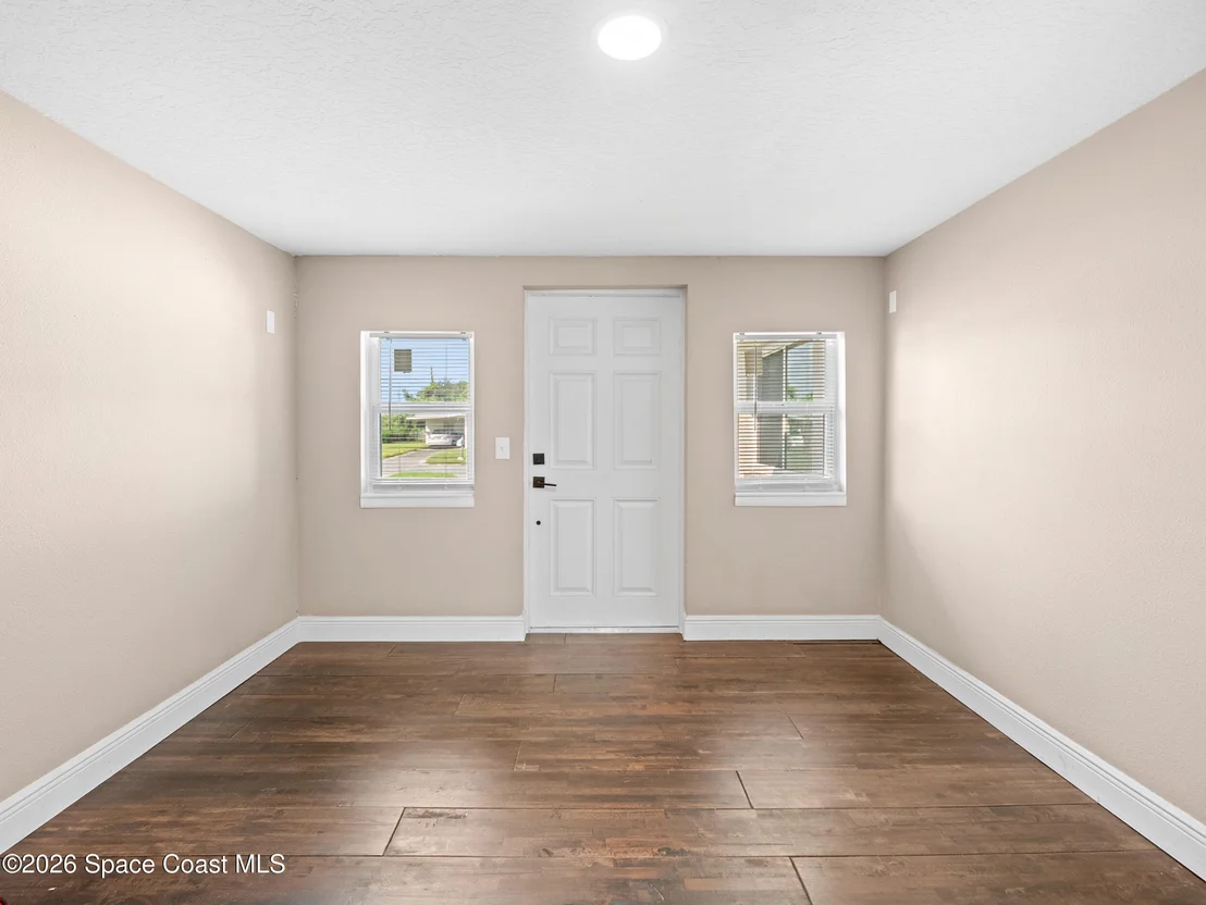 Photo of 956 Beechfern Lane