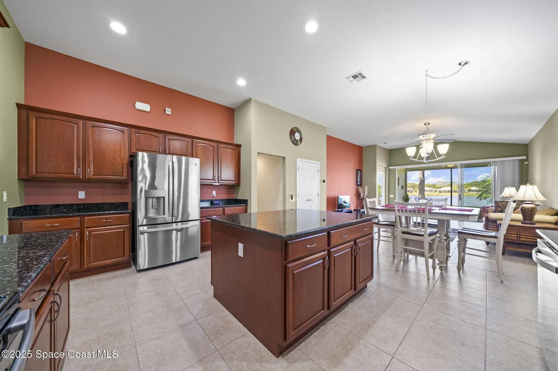 Photo of 1327 Dittmer Circle SE