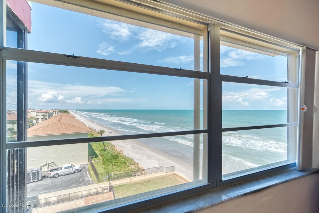 Photo of Unit 607 at 205 Highway A1a