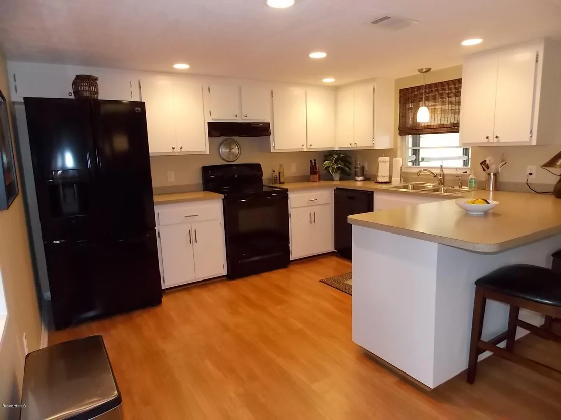 Photo of 843 Berkshire Drive