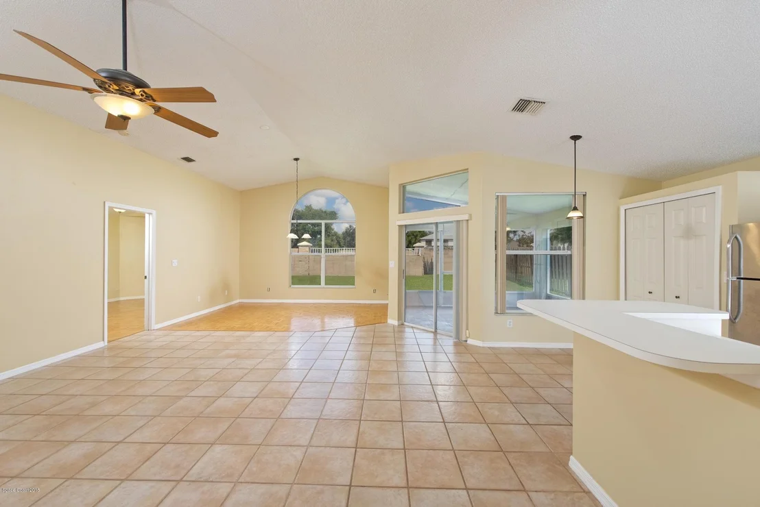 Photo of 6994 Hammock Trace Drive