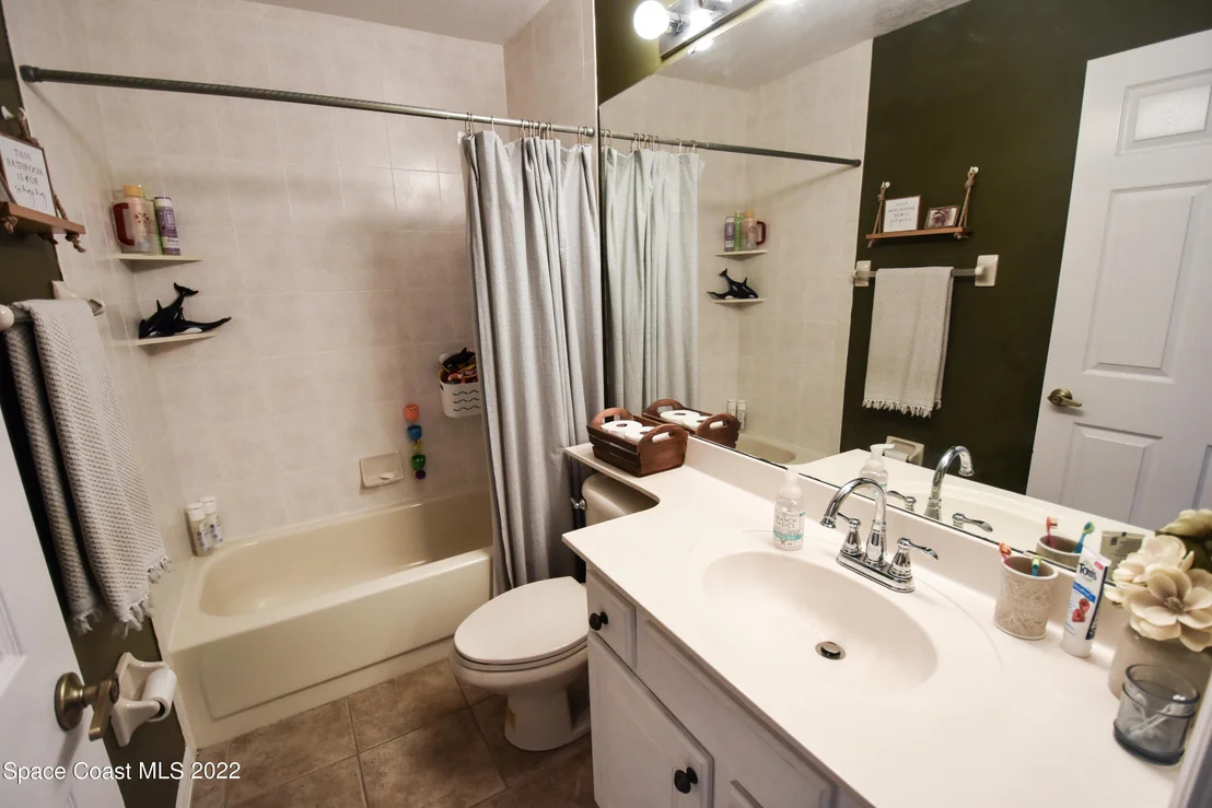 Photo of 2485 Bent Pine Street