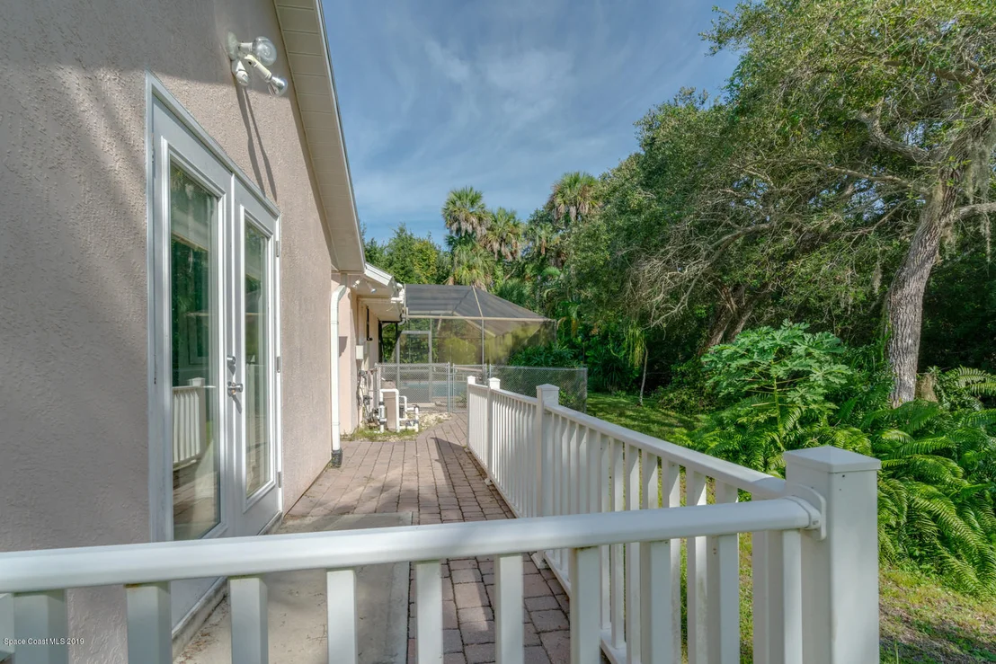 Photo of 113 Seagrape Road