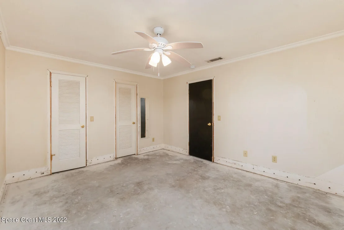 Photo of 2889 Wright Avenue