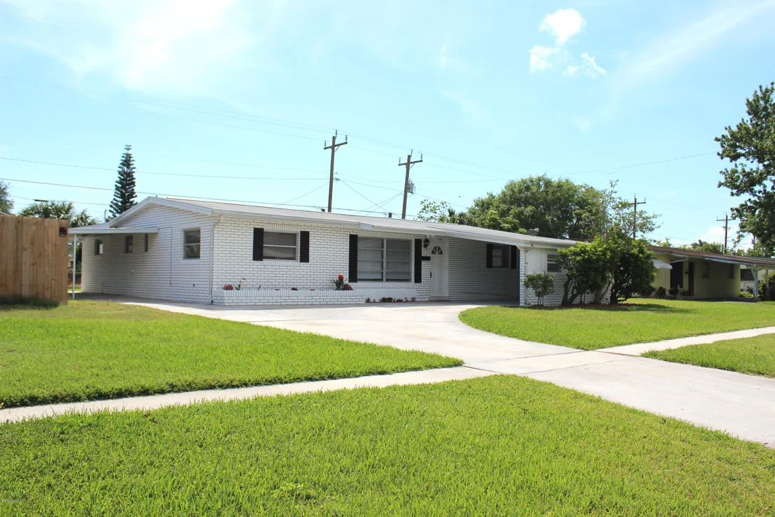 Photo of 773 Ixora Drive