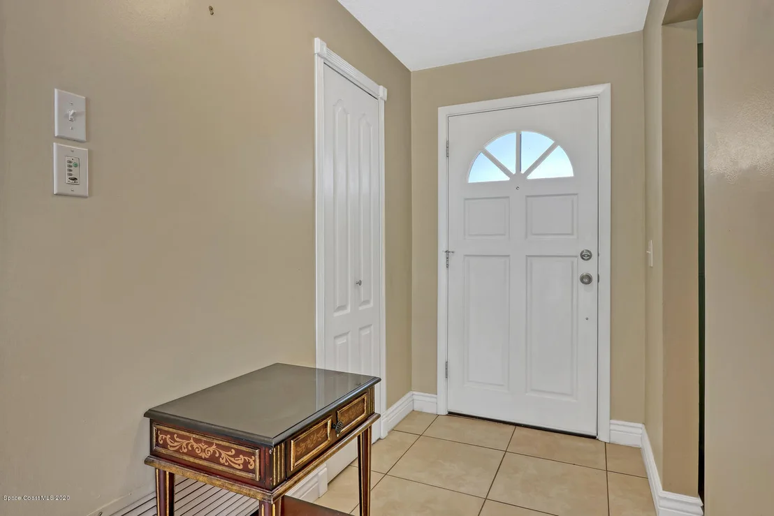 Photo of 1085 Hermosa Drive