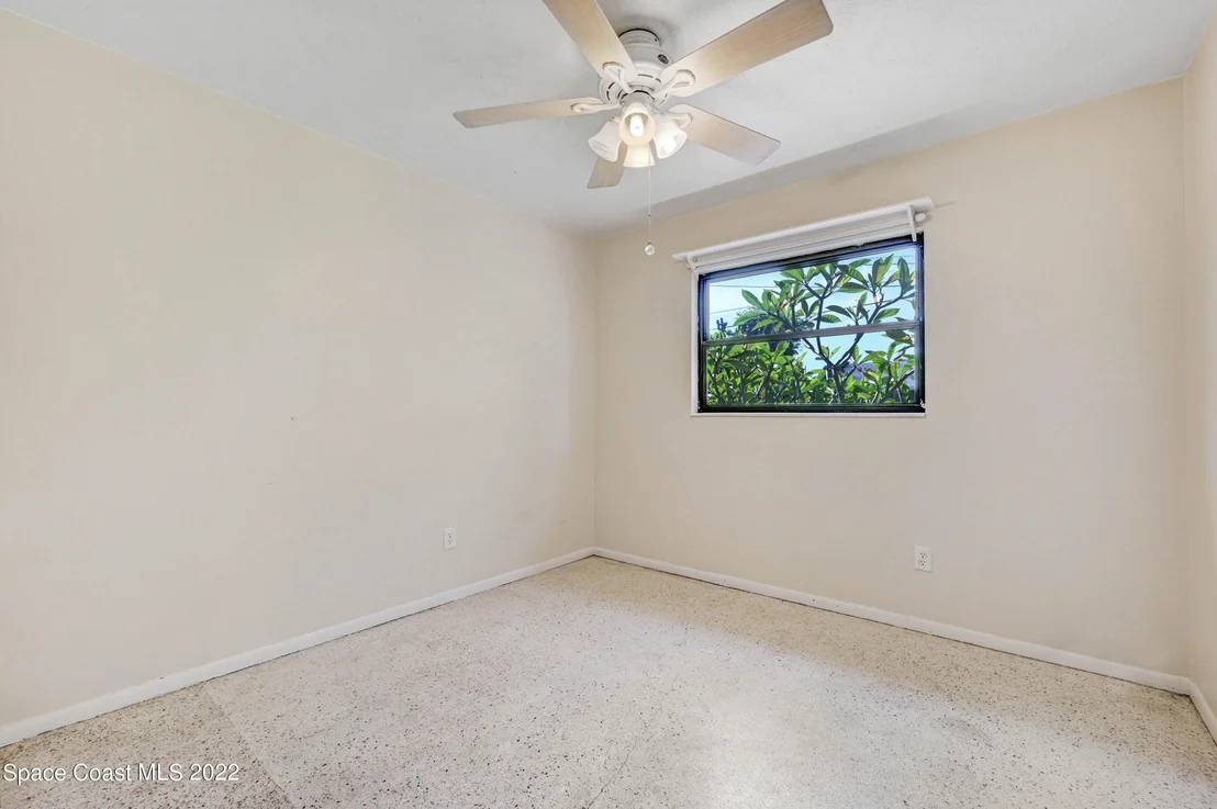Photo of 995 Beacon Road